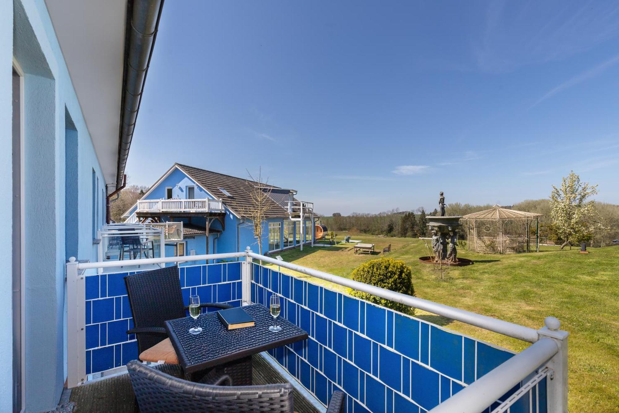 Hotel Klaus Stoertebeker Ральсвик Экстерьер фото